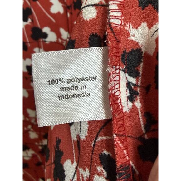 Lane Bryant Women’s Tunic Top Button Front Sz 26/28 Red W/ Black White Print - Picture 11 of 16